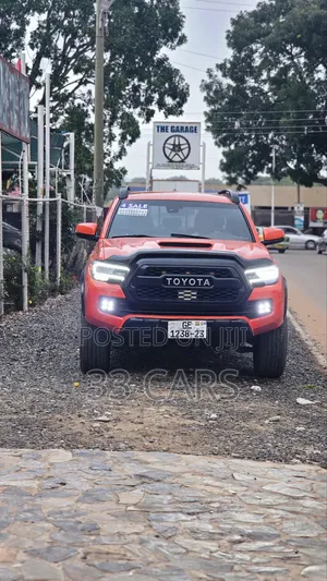 Toyota Tacoma 2020 Orange