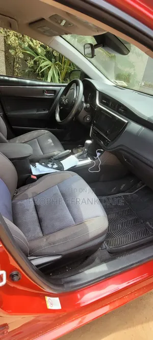 Toyota Corolla 2018 Red