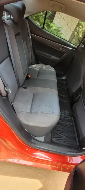 Toyota Corolla 2018 Red