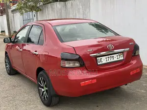 Toyota Yaris 1.5 2009 Red