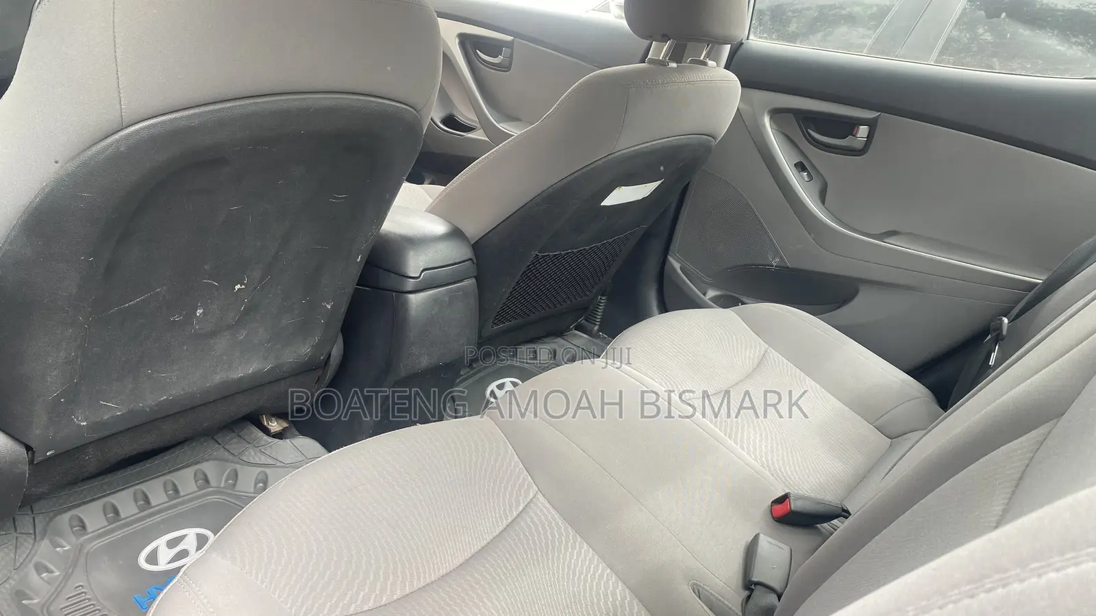 Hyundai Elantra SE Sedan FWD (1.8L 4cyl 6A) 2016 Gray