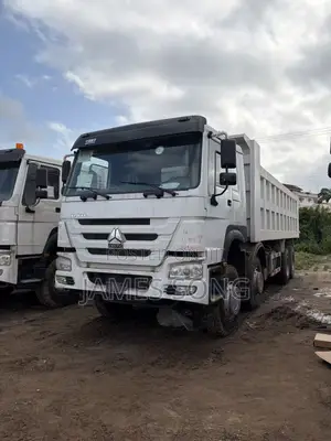 HOWO 8x4 Tipper Truck Sales at TEMA