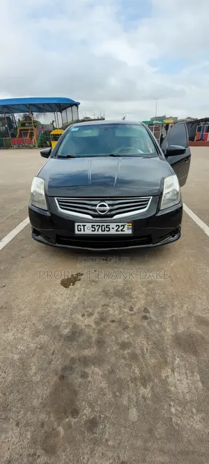 Nissan Sentra 2010 Black