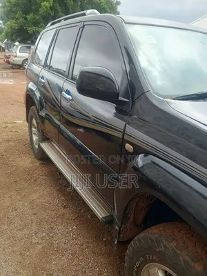 Toyota Land Cruiser Prado 2022 Black