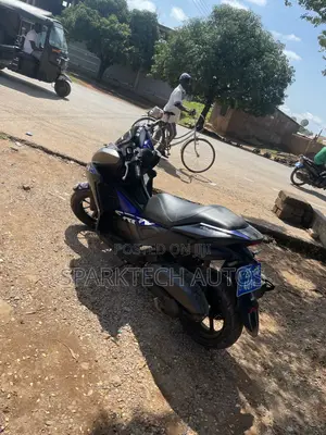 Yamaha Aerox 2025 Blue