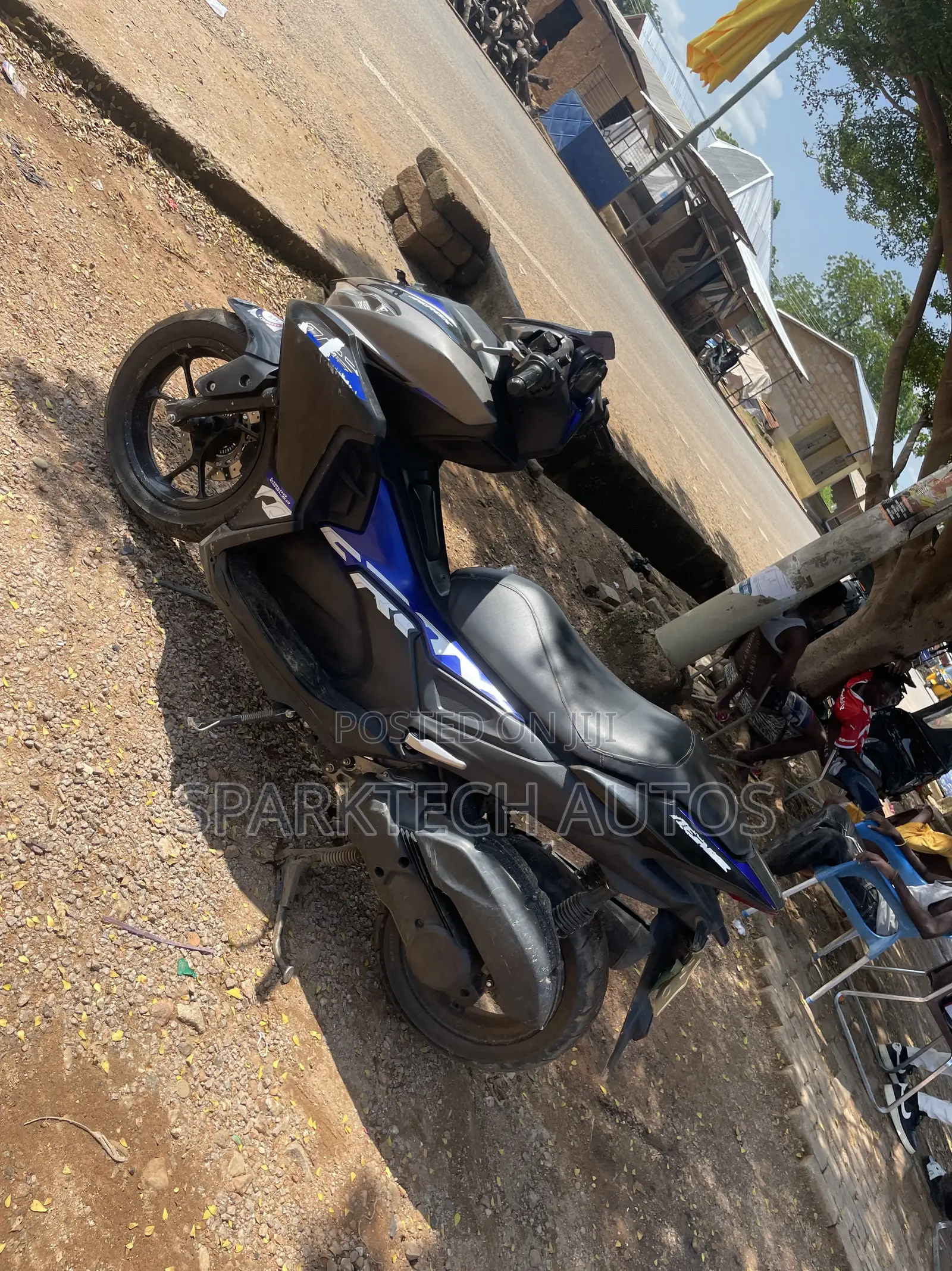 Yamaha Aerox 2025 Blue