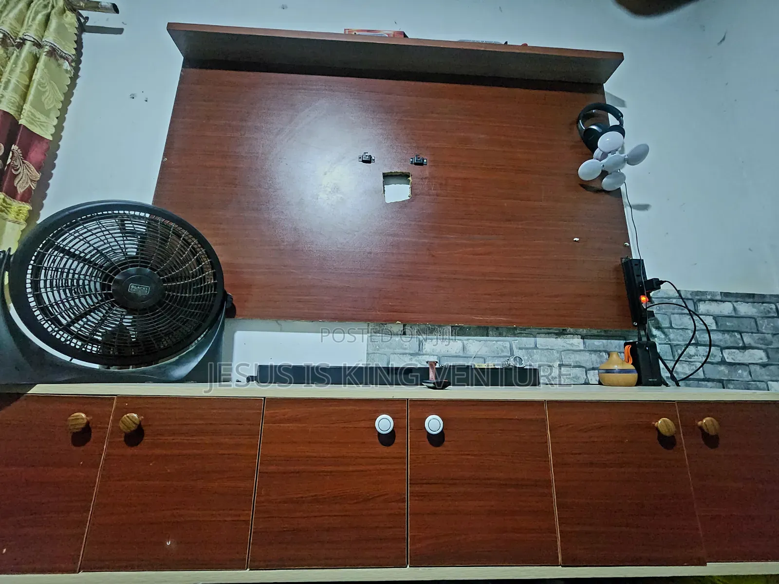 Complete TV Mount