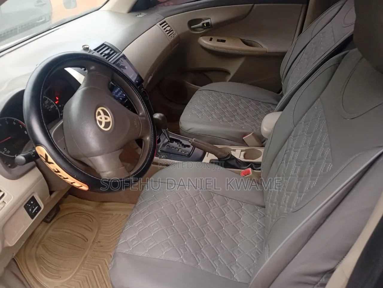 Toyota Corolla 2010 Silver