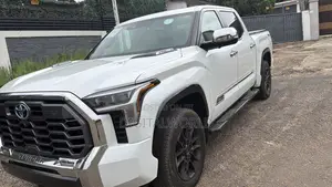 Toyota Tundra 1794 Edition CrewMax 5.5' Bed 2024 White