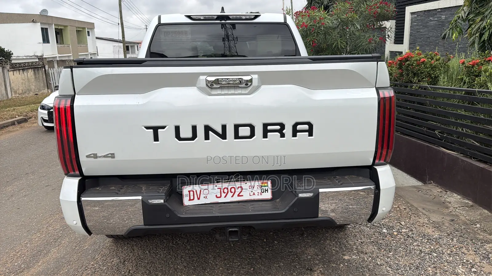 Toyota Tundra 1794 Edition CrewMax 5.5' Bed 2024 White