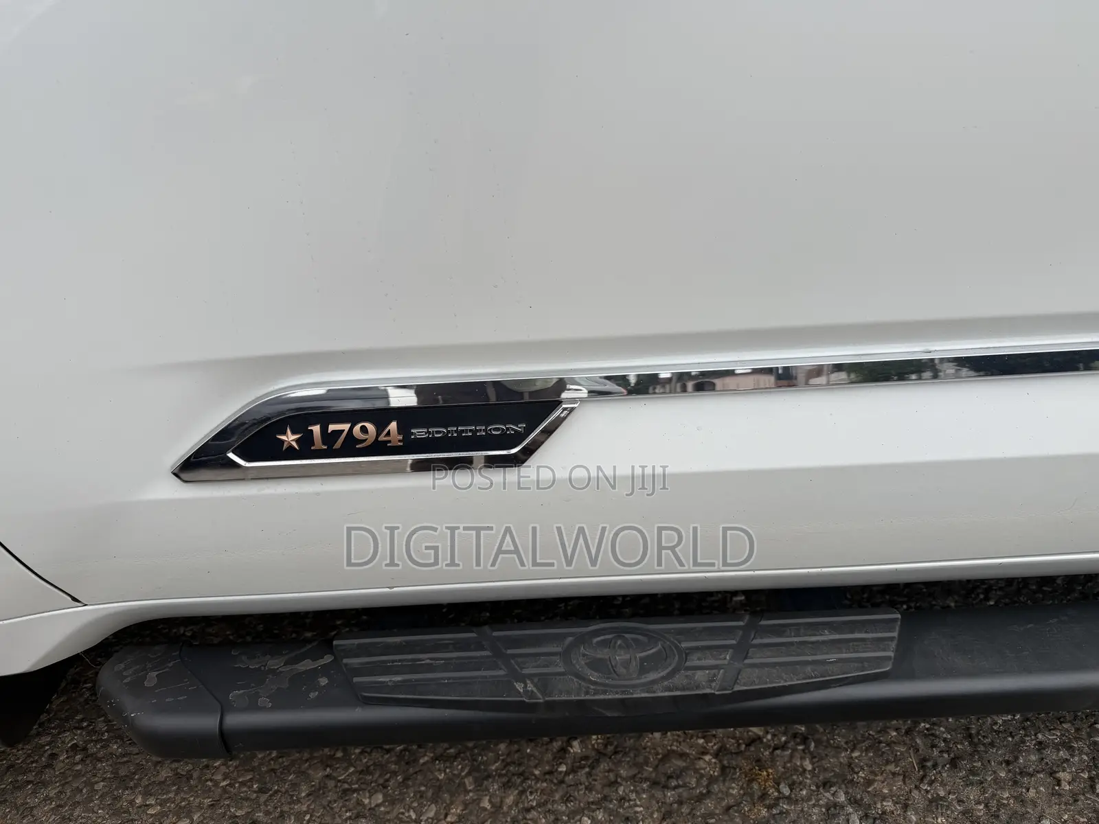 Toyota Tundra 1794 Edition CrewMax 5.5' Bed 2024 White