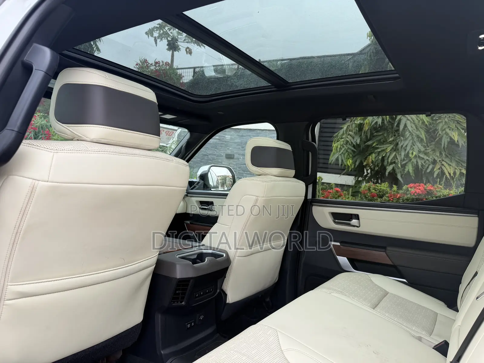 Toyota Tundra 1794 Edition CrewMax 5.5' Bed 2024 White
