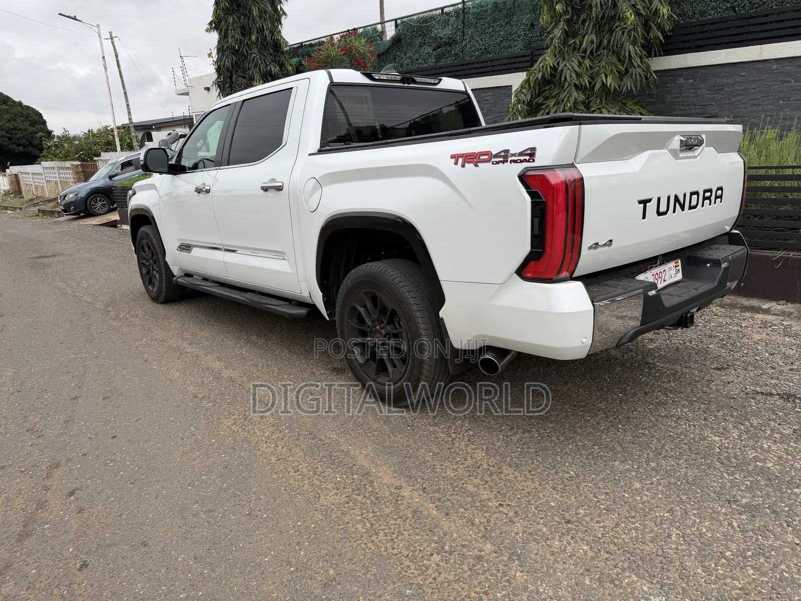 Toyota Tundra 1794 Edition CrewMax 5.5' Bed 2024 White