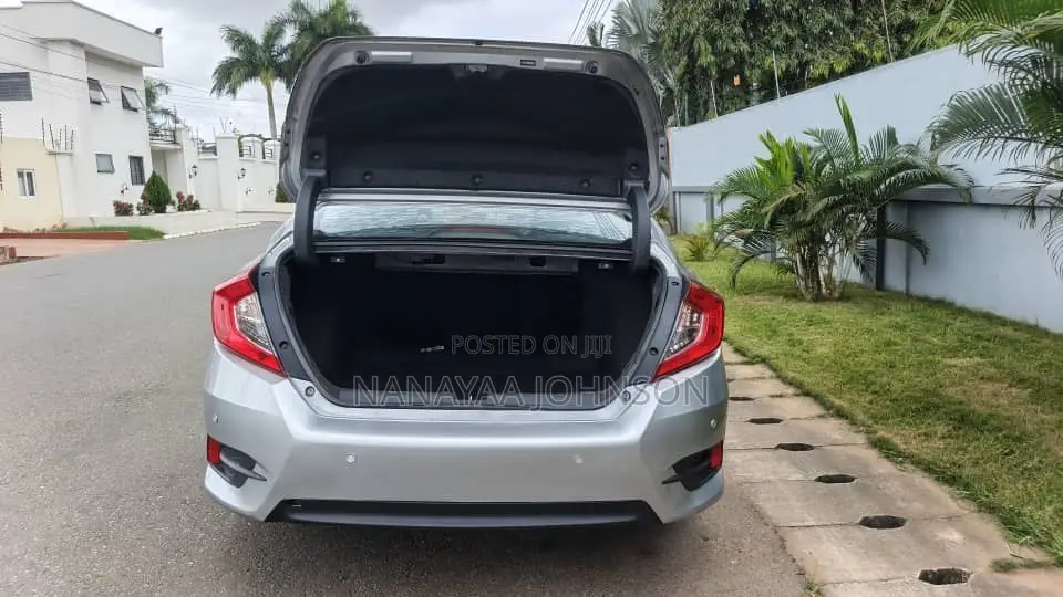 Honda Civic 2019 Gray