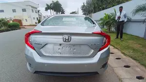 Honda Civic 2019 Gray