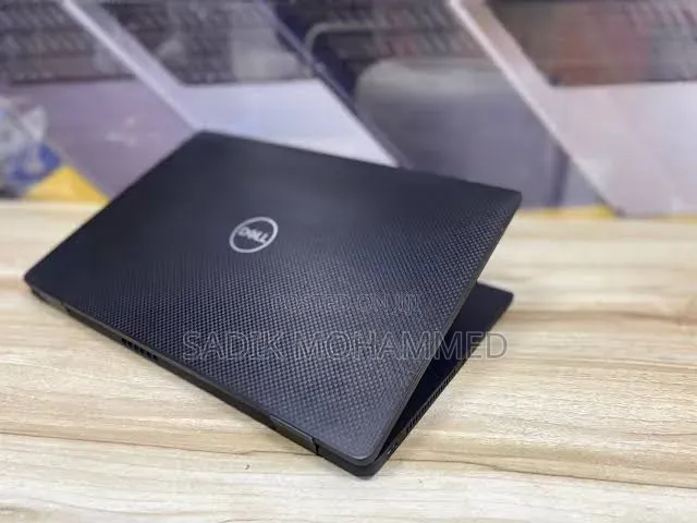 Laptop Dell Latitude 7420 16GB Intel Core i7 HDD+SSD 512GB