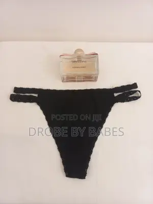 Victoria's Secret PINK Wink Strappy Thong Panty in Pure Black