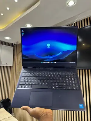 Laptop Alienware 16 Aurora 32GB Intel Core 7 SSD 1T