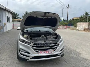 Hyundai Tucson Limited AWD 2018 Silver