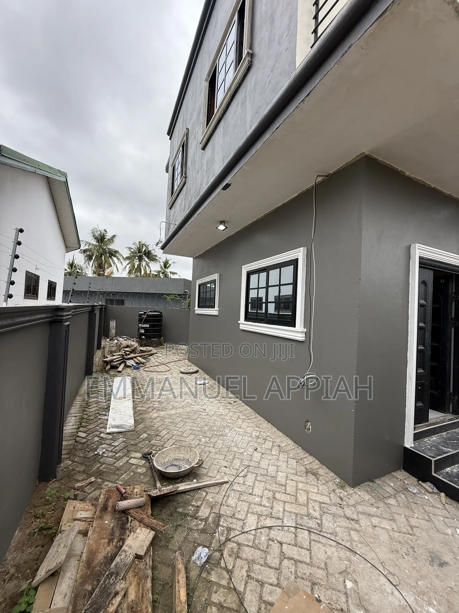 2bdrm House in Awoshei Onyinase, Awoshie for sale