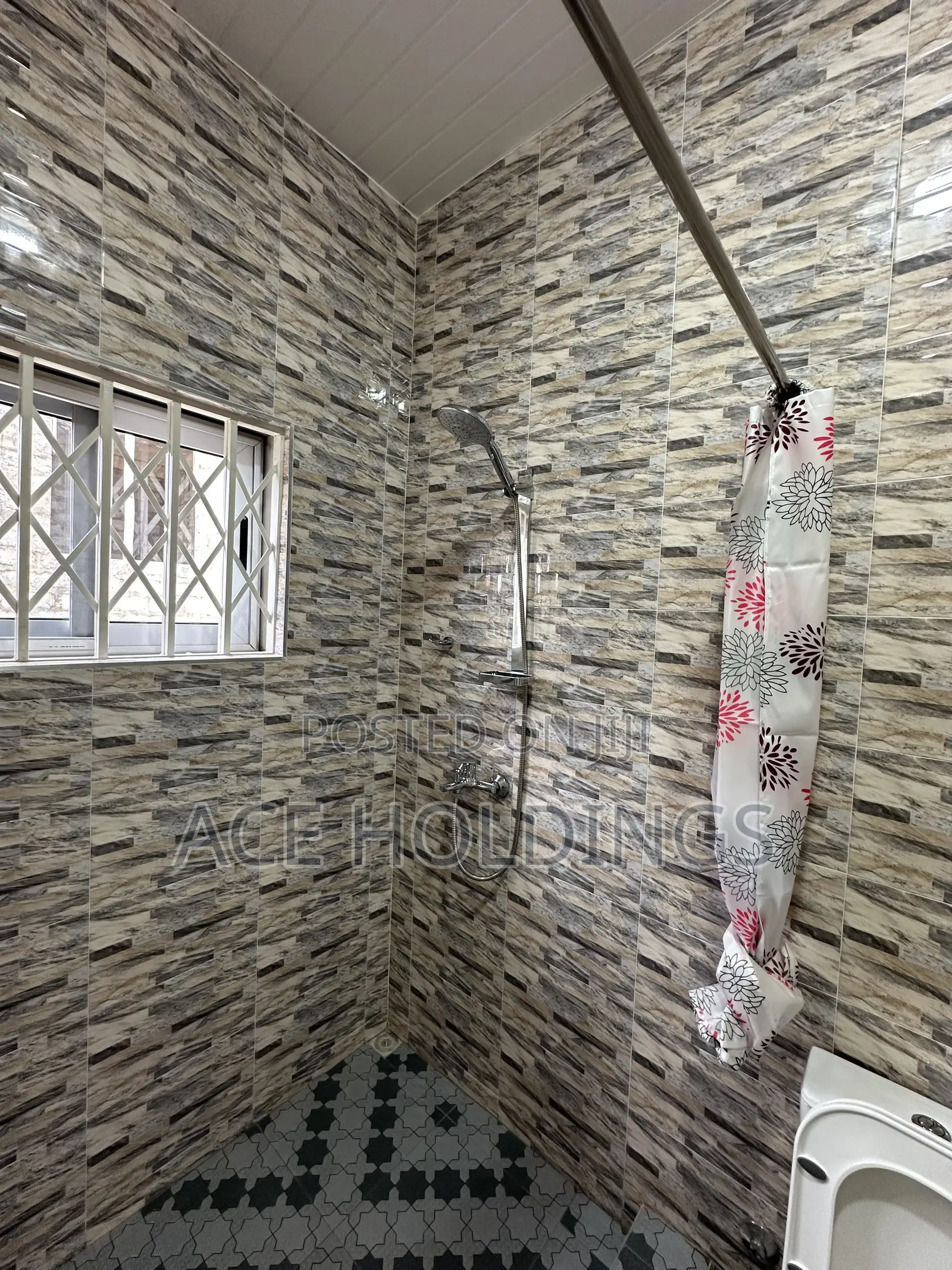 3bdrm Apartment in Adjiringanor, Adjiriganor for rent