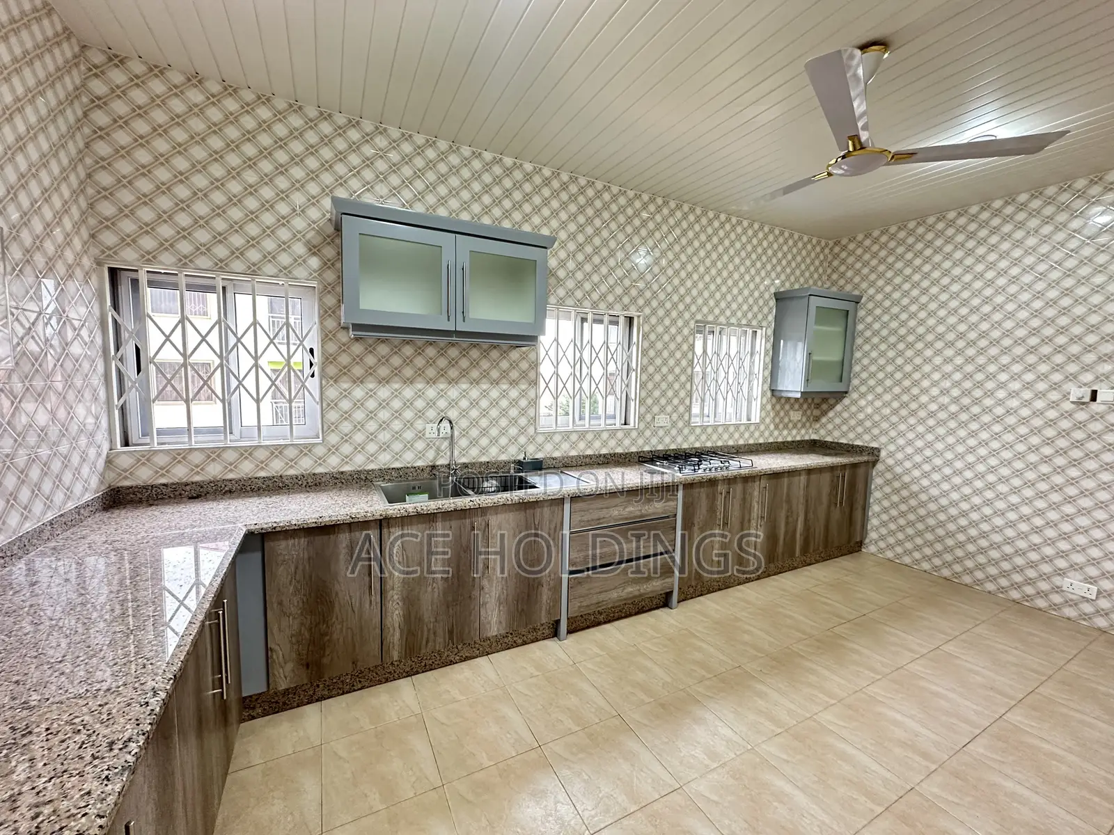3bdrm Apartment in Adjiringanor, Adjiriganor for rent