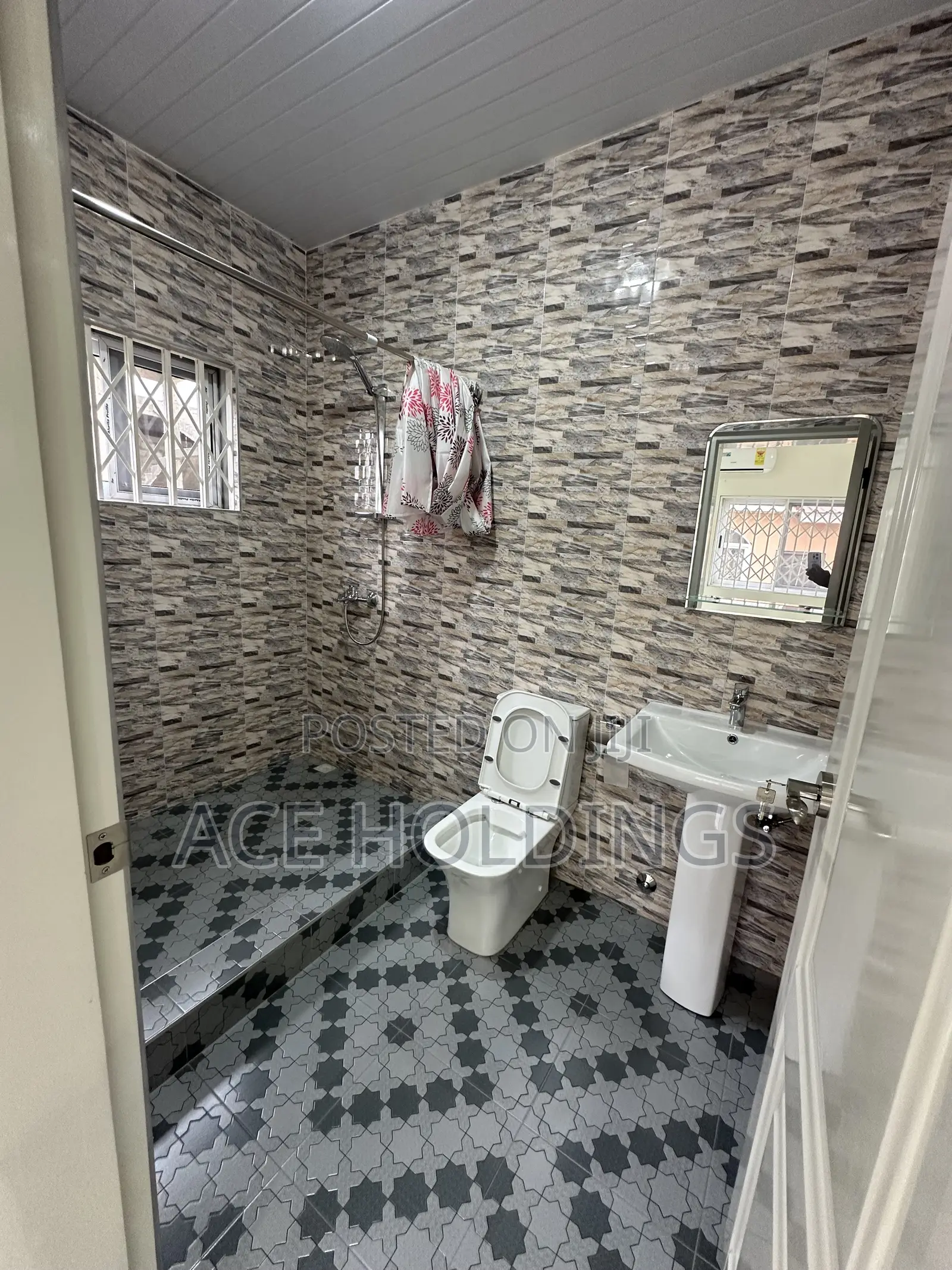3bdrm Apartment in Adjiringanor, Adjiriganor for rent