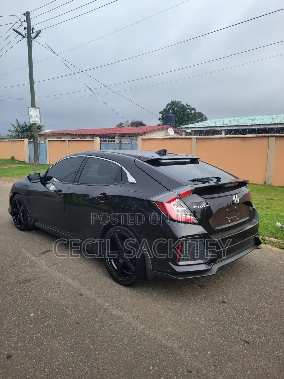 Honda Civic EX Hatchback 2018 Black