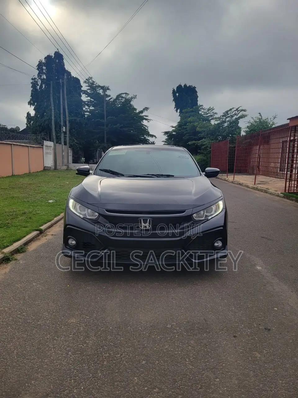 Honda Civic EX Hatchback 2018 Black