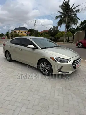 Hyundai Elantra SE Sedan FWD (2.0L 4cyl 6M) 2017 Ivory