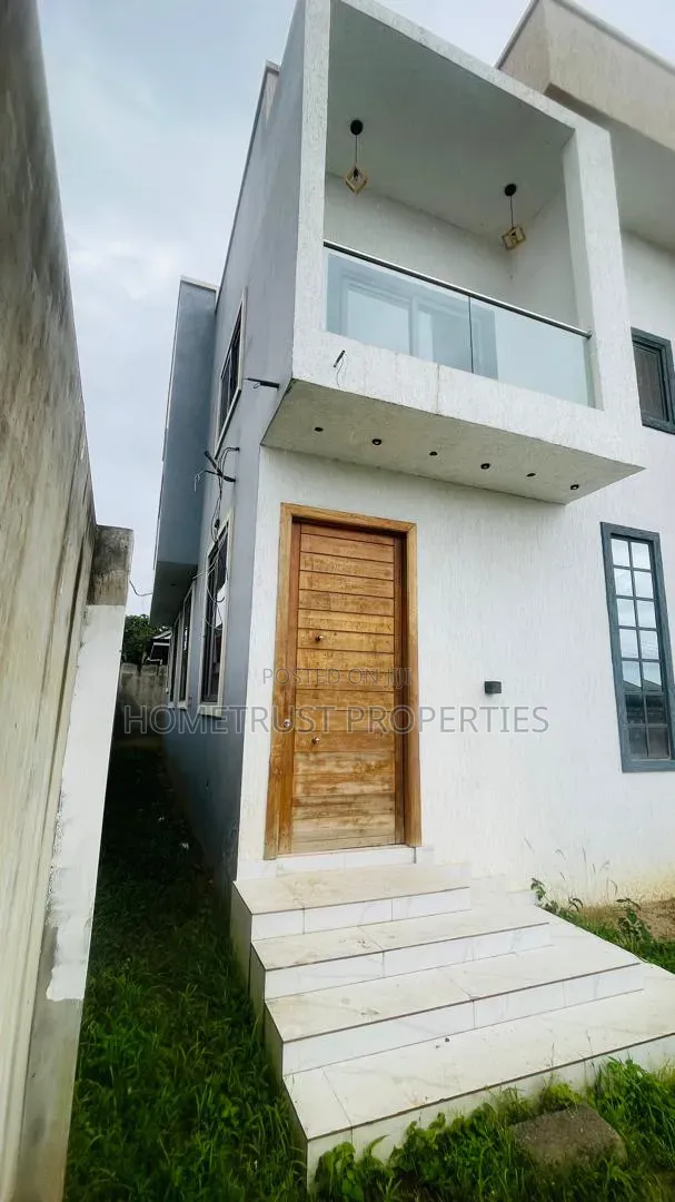 2bdrm House in Hometrust Properties, Amasaman for sale