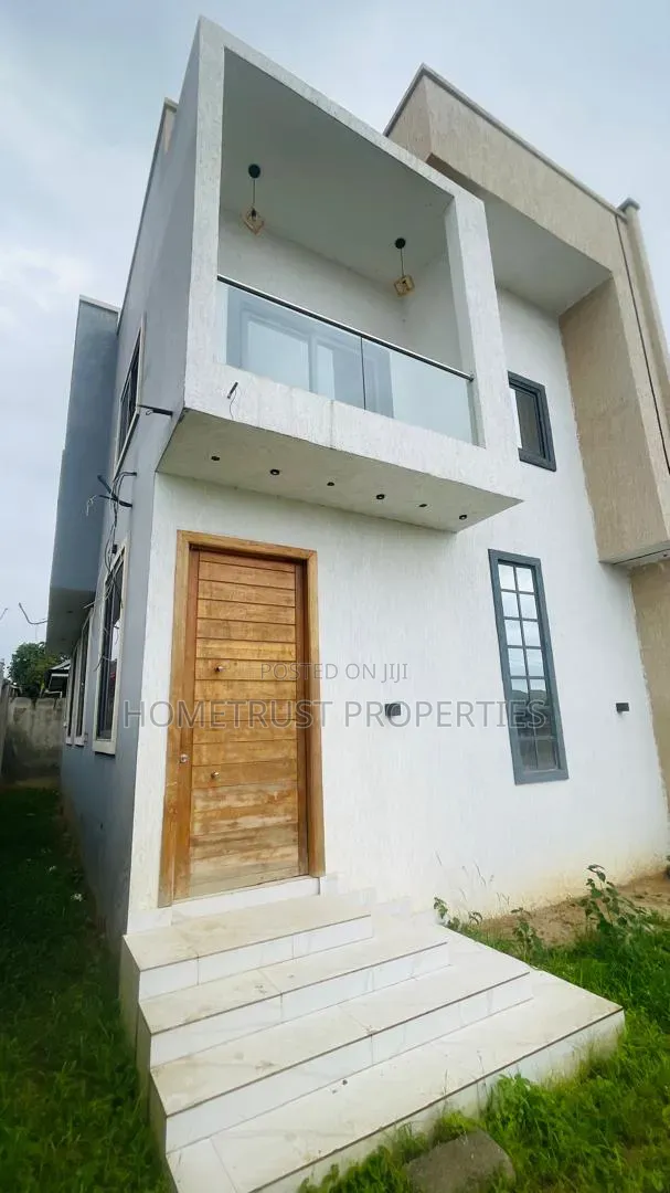 2bdrm House in Hometrust Properties, Amasaman for sale