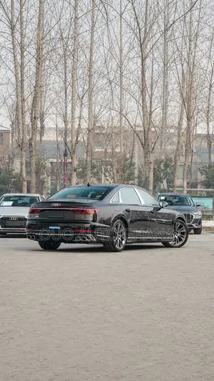 Audi S8 Base 2026 Black