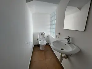 3bdrm Apartment in A&C Mall Area for rent
