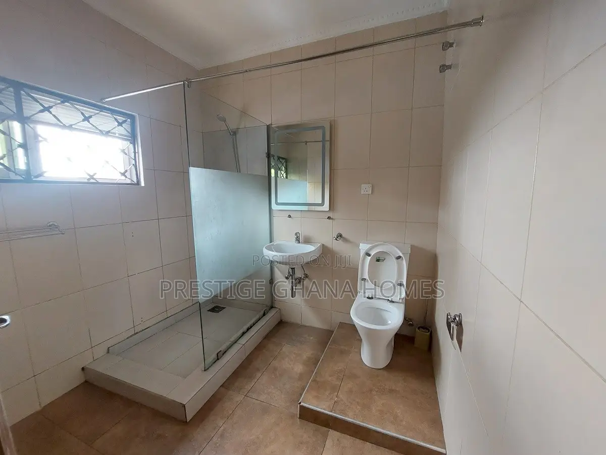 3bdrm Apartment in A&C Mall Area for rent