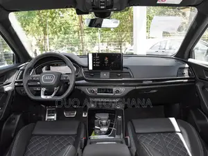 Audi SQ5 2025 Blue