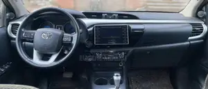 Toyota Hilux 2019 Gray
