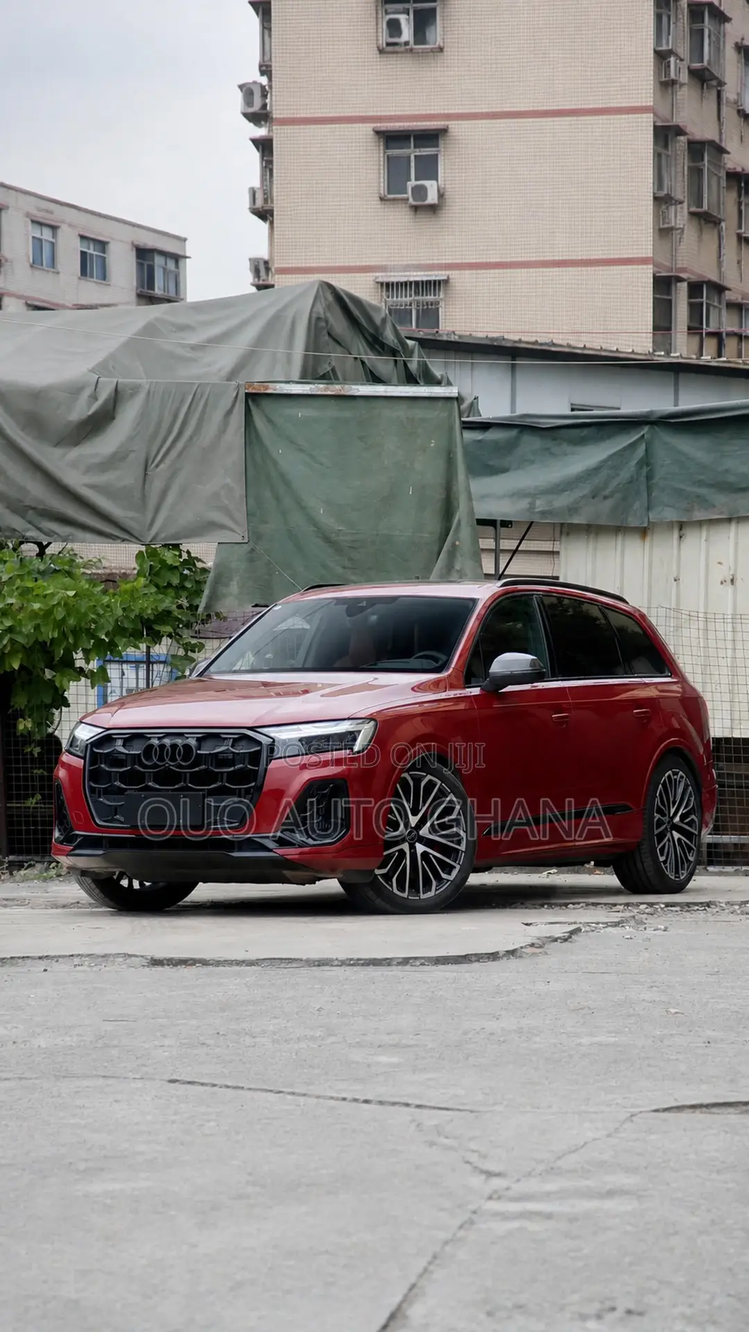 Audi SQ7 2026 Red
