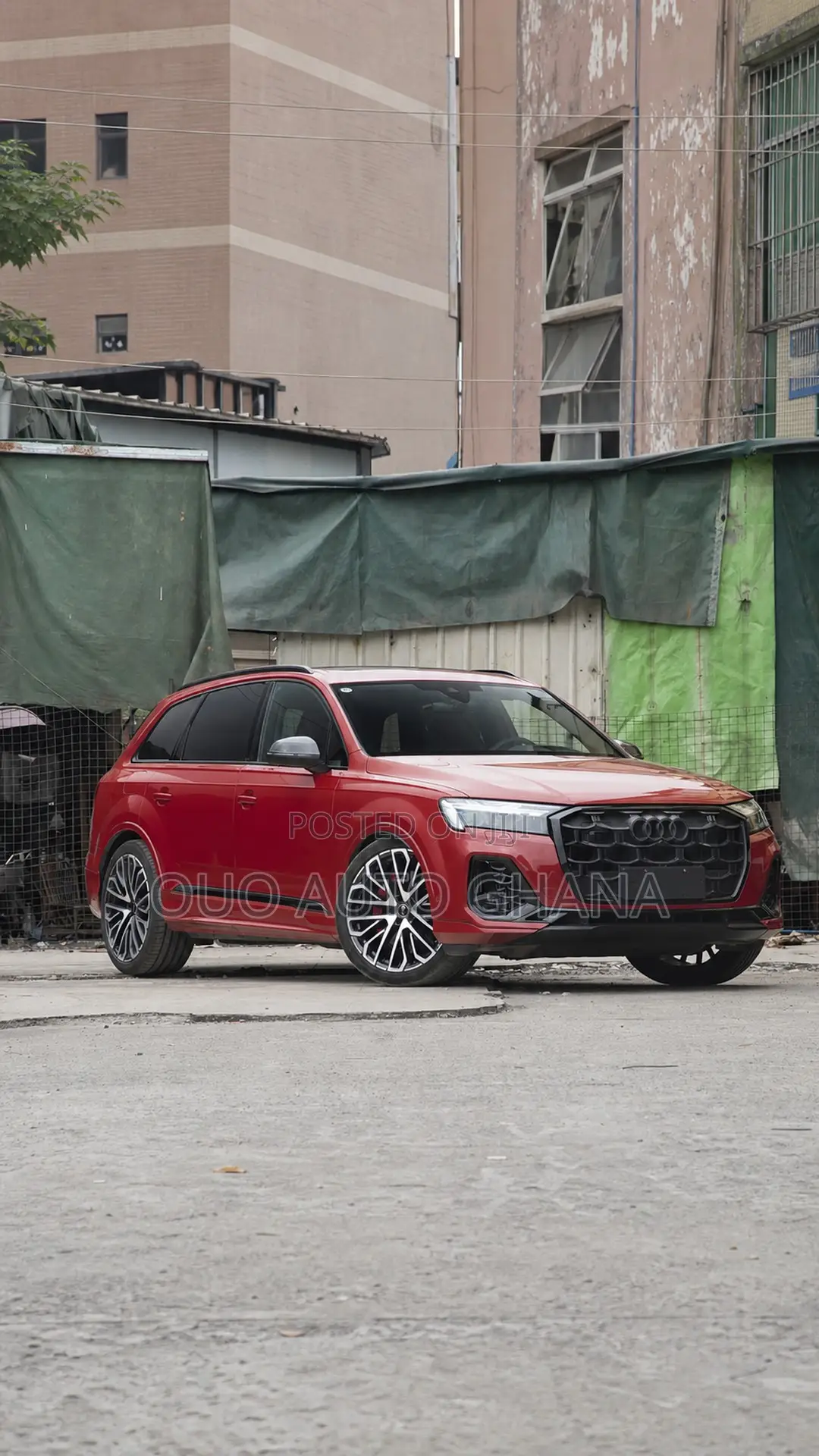 Audi SQ7 2026 Red
