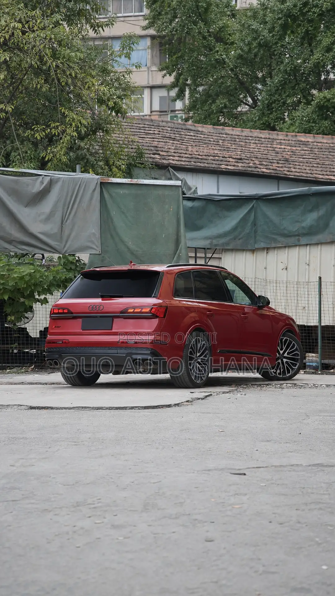 Audi SQ7 2026 Red