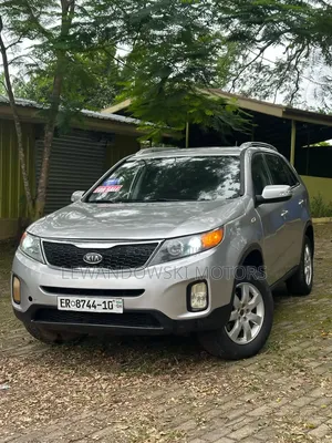 Kia Sorento 2010 Silver