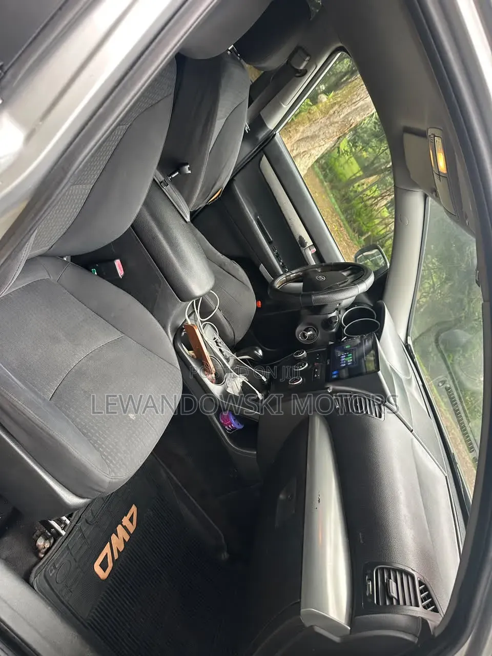 Kia Sorento 2010 Silver