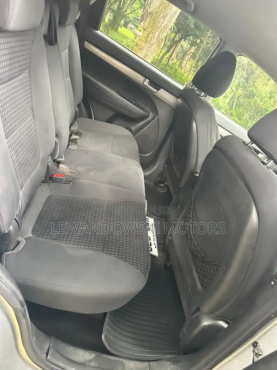 Kia Sorento 2010 Silver