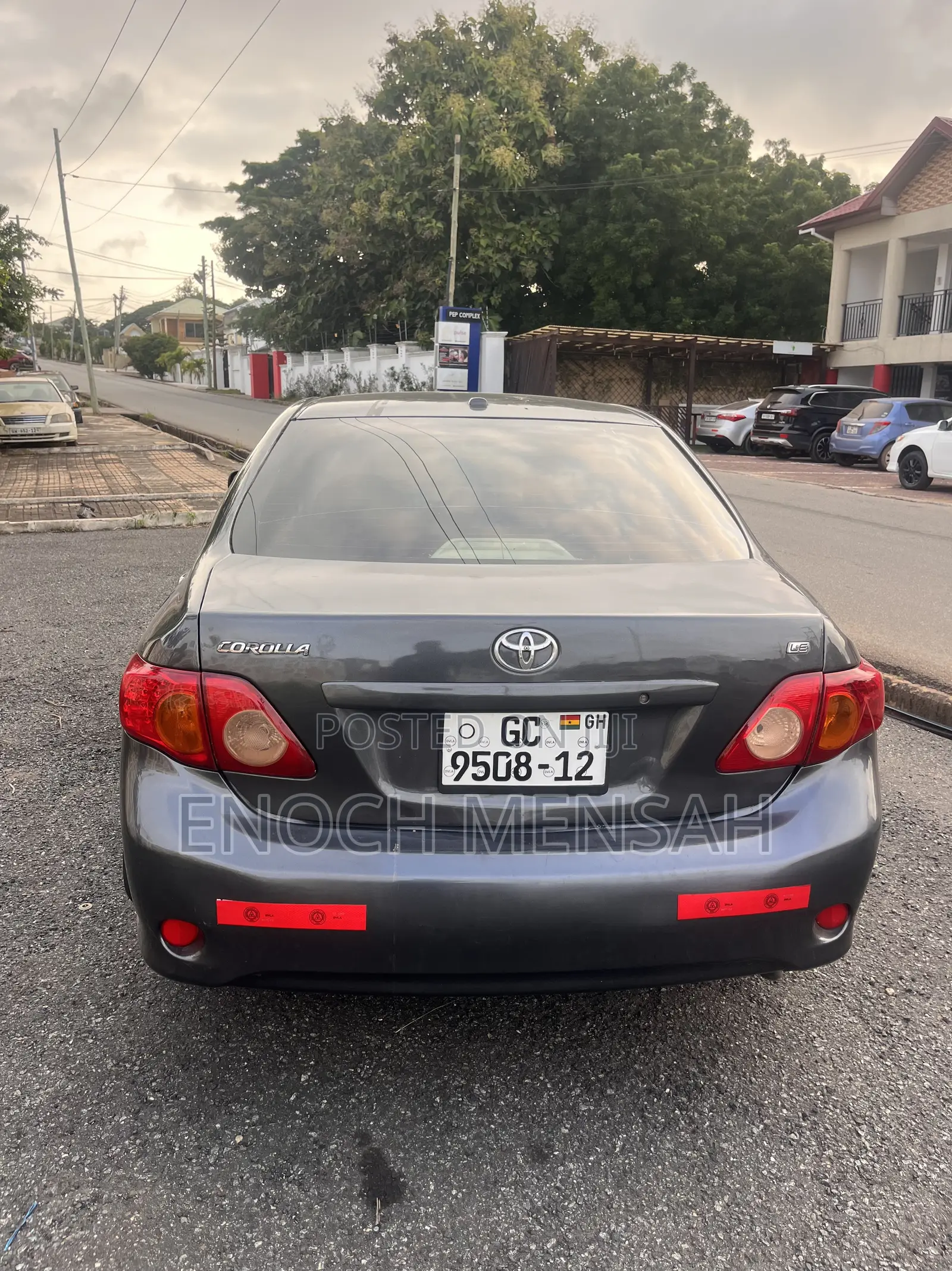 Toyota Corolla LE 4dr Sedan (1.8L 4cyl 4A) 2010 Black