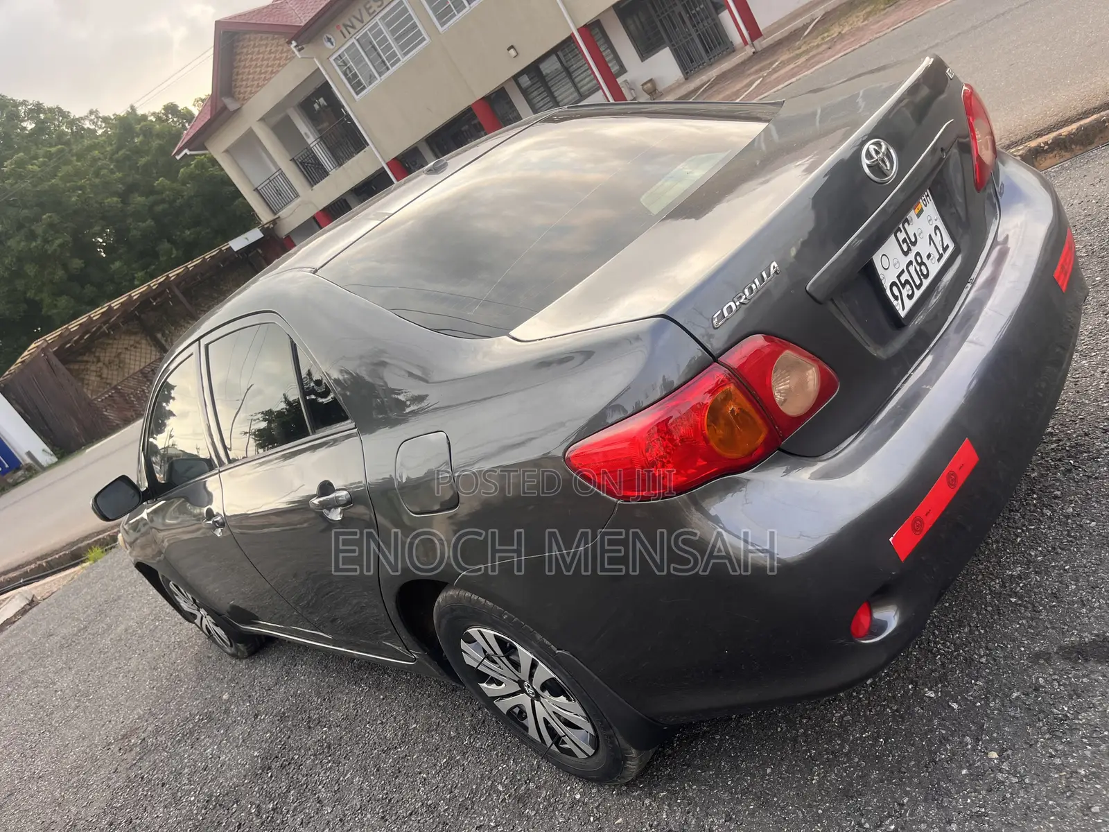 Toyota Corolla LE 4dr Sedan (1.8L 4cyl 4A) 2010 Black