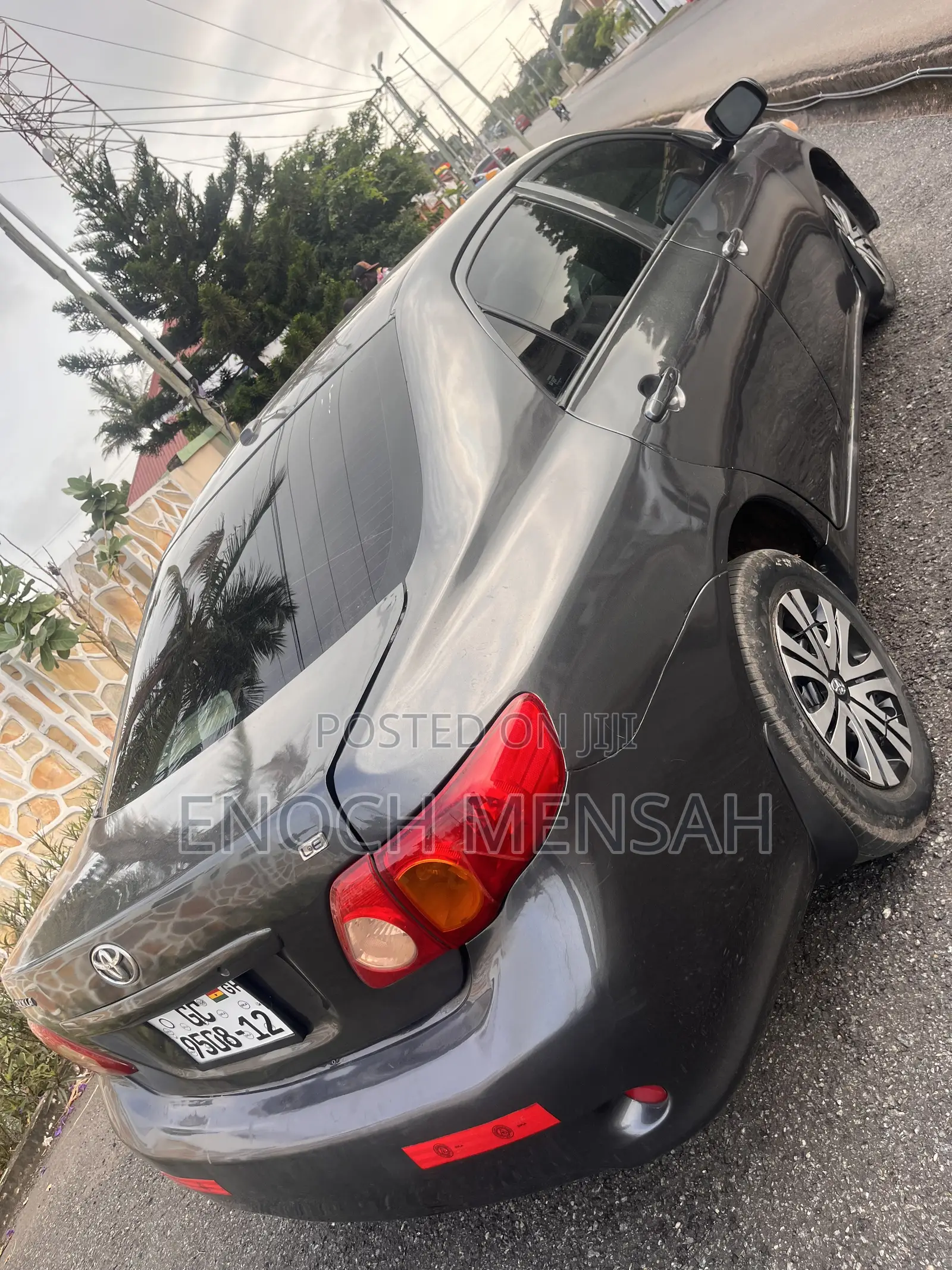Toyota Corolla LE 4dr Sedan (1.8L 4cyl 4A) 2010 Black