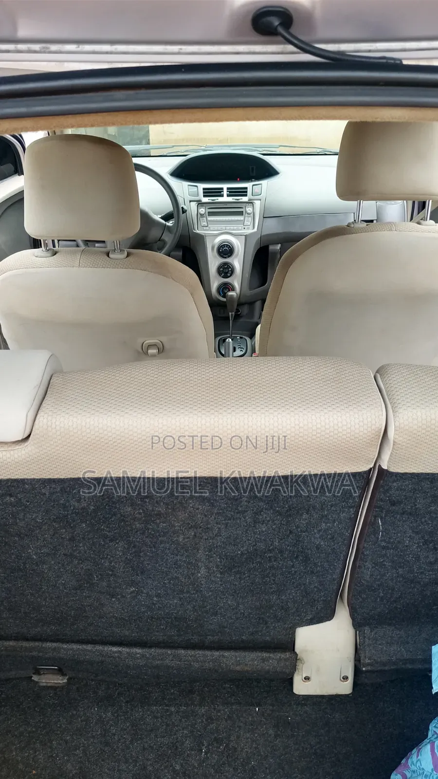 Toyota Vitz 2010 Gray