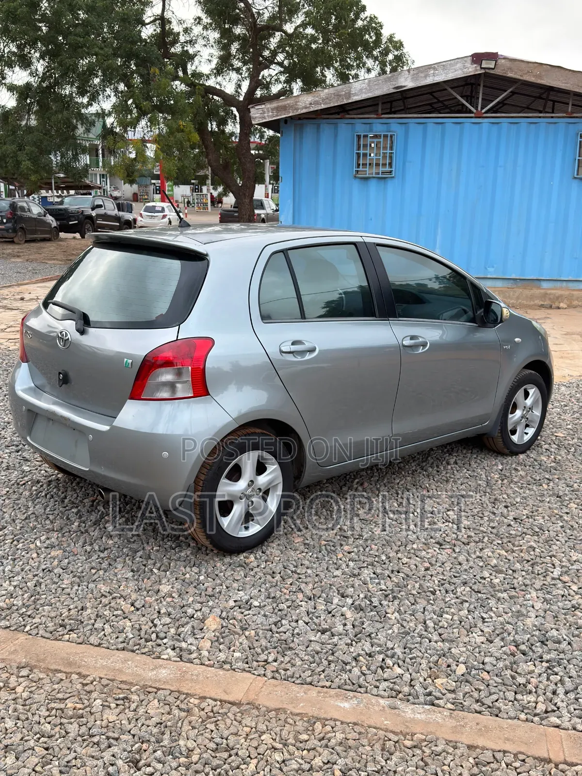 Toyota Yaris 2010 Silver