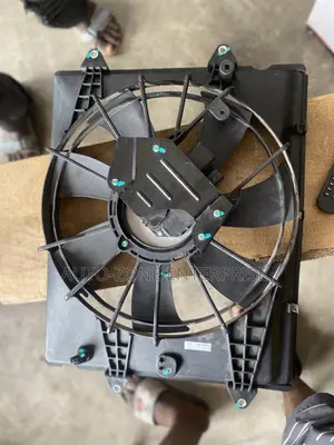 Honda Civic 2.OL 2016 2017 2018 2019 2020 Radiator Fan