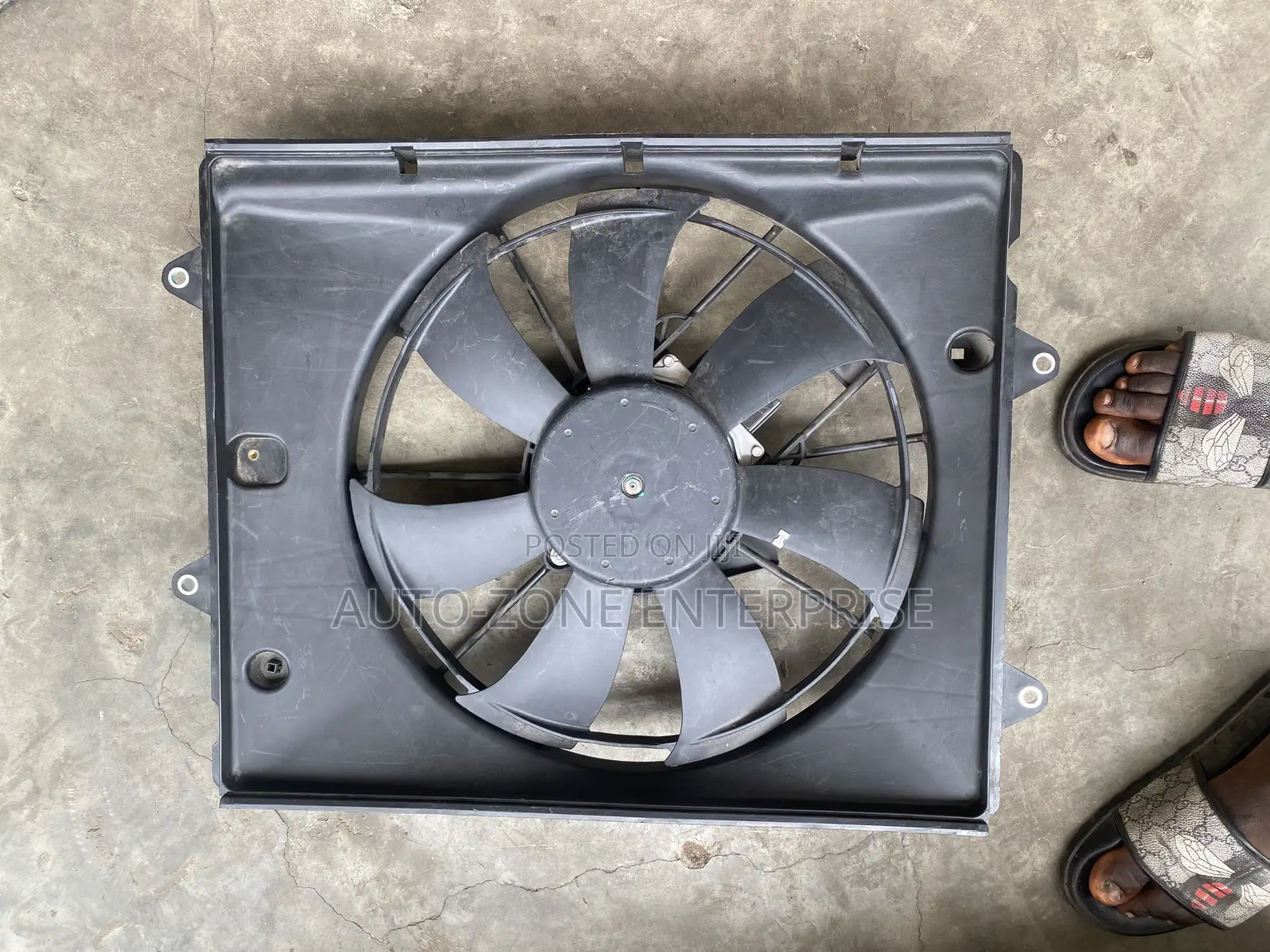 Honda Civic 2.OL 2016 2017 2018 2019 2020 Radiator Fan